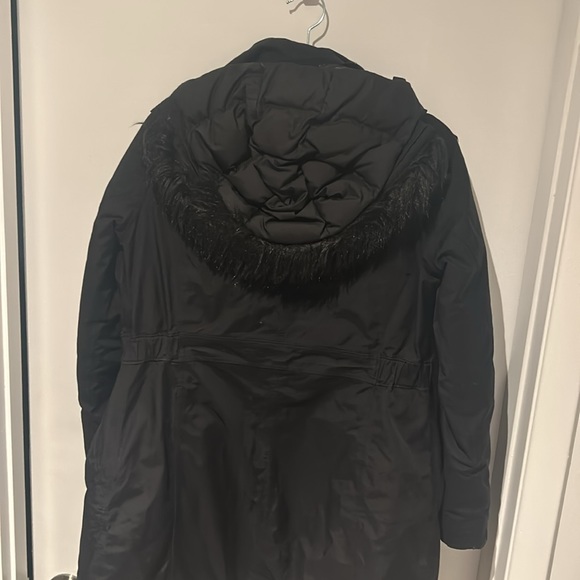 The North Face Parka - Picture 2 of 2
